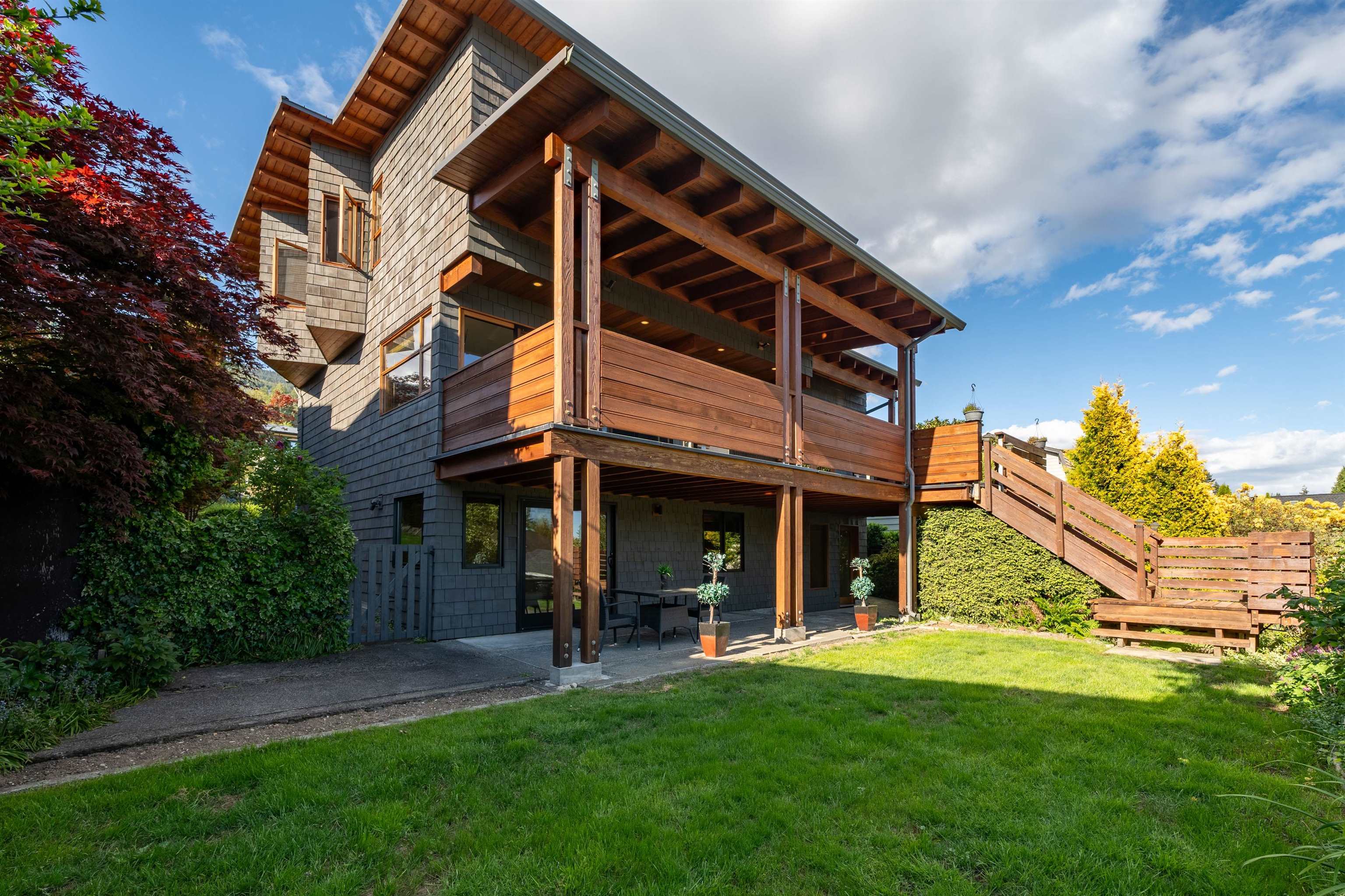 Listing image of 2436 MATHERS AVENUE