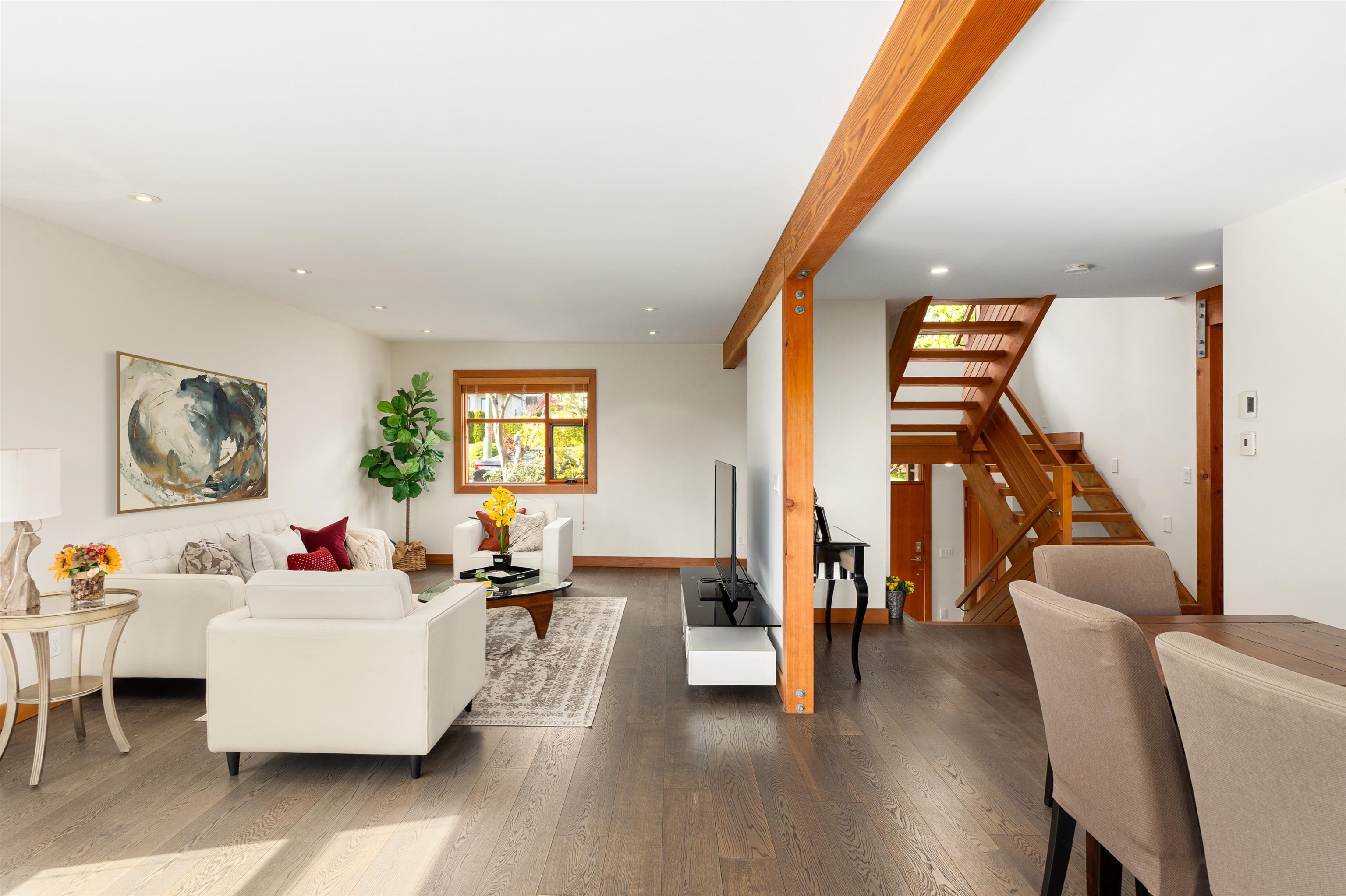 Listing image of 2436 MATHERS AVENUE