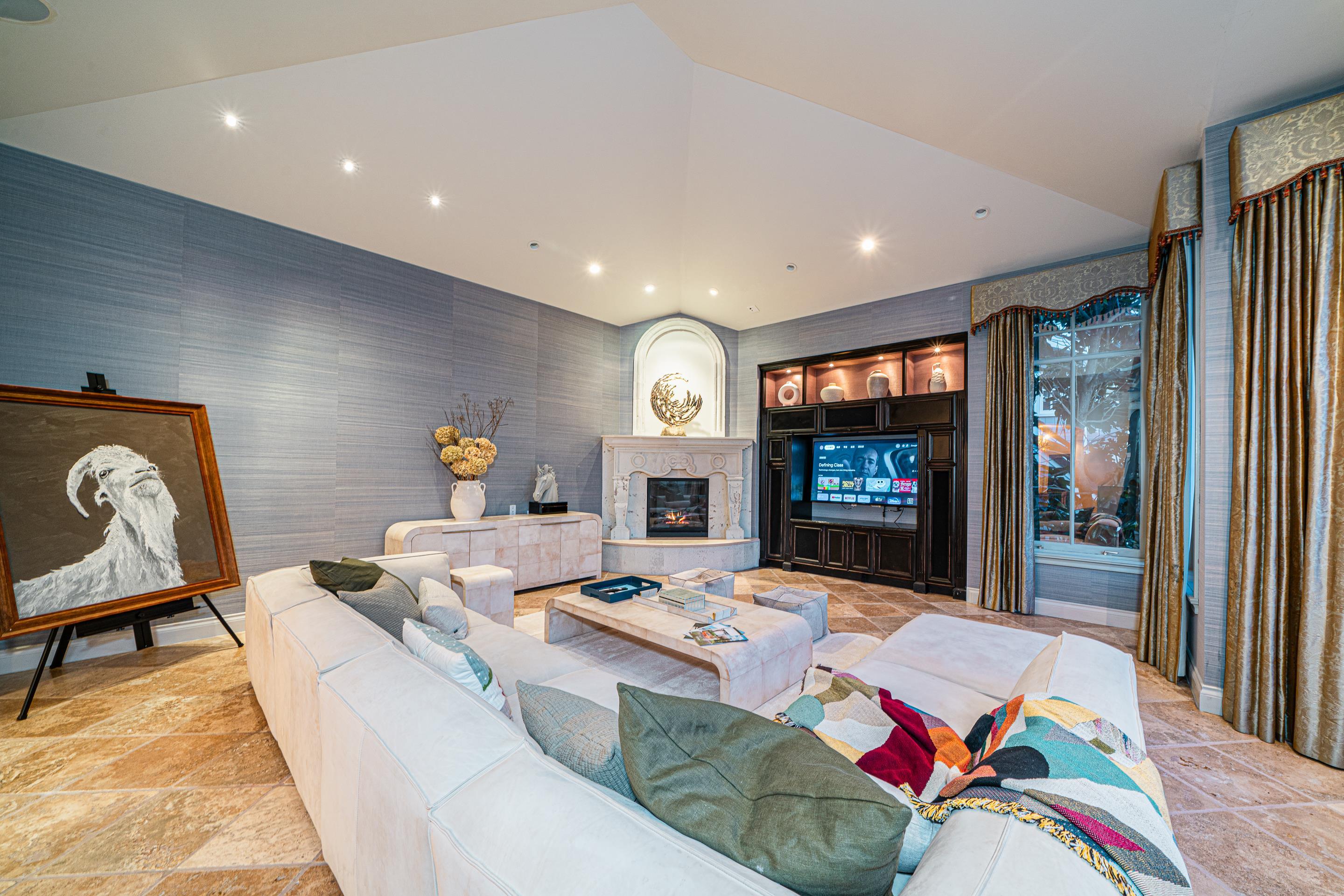 Listing image of 4656 DECOURCY COURT