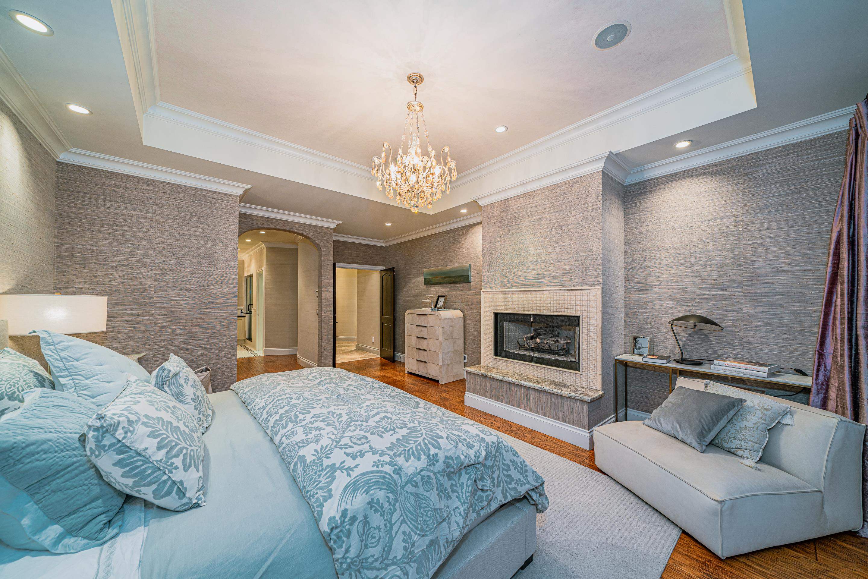 Listing image of 4656 DECOURCY COURT