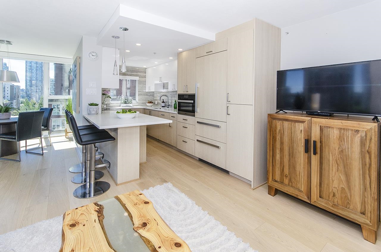 801 1155 Homer Street, Vancouver | City Crest Condo | MLS# R2963671 |  YouLive.ca