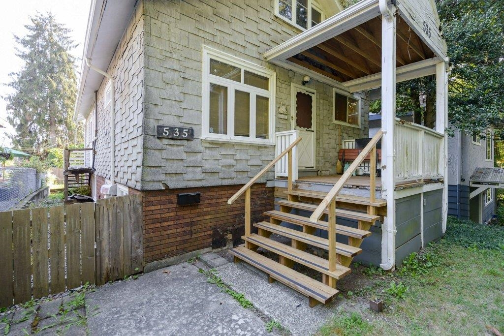 Listing image of 535 W 15TH STREET