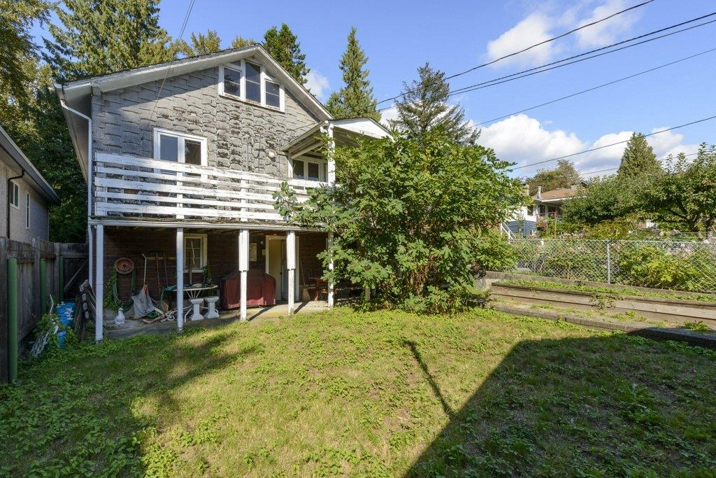 Listing image of 535 W 15TH STREET