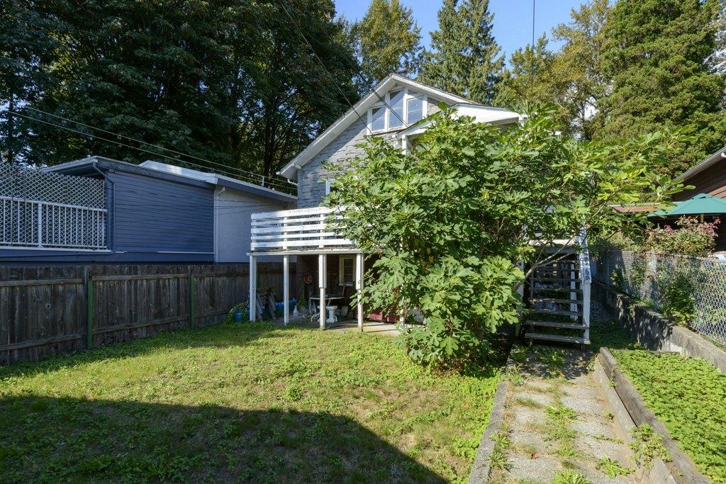 Listing image of 535 W 15TH STREET