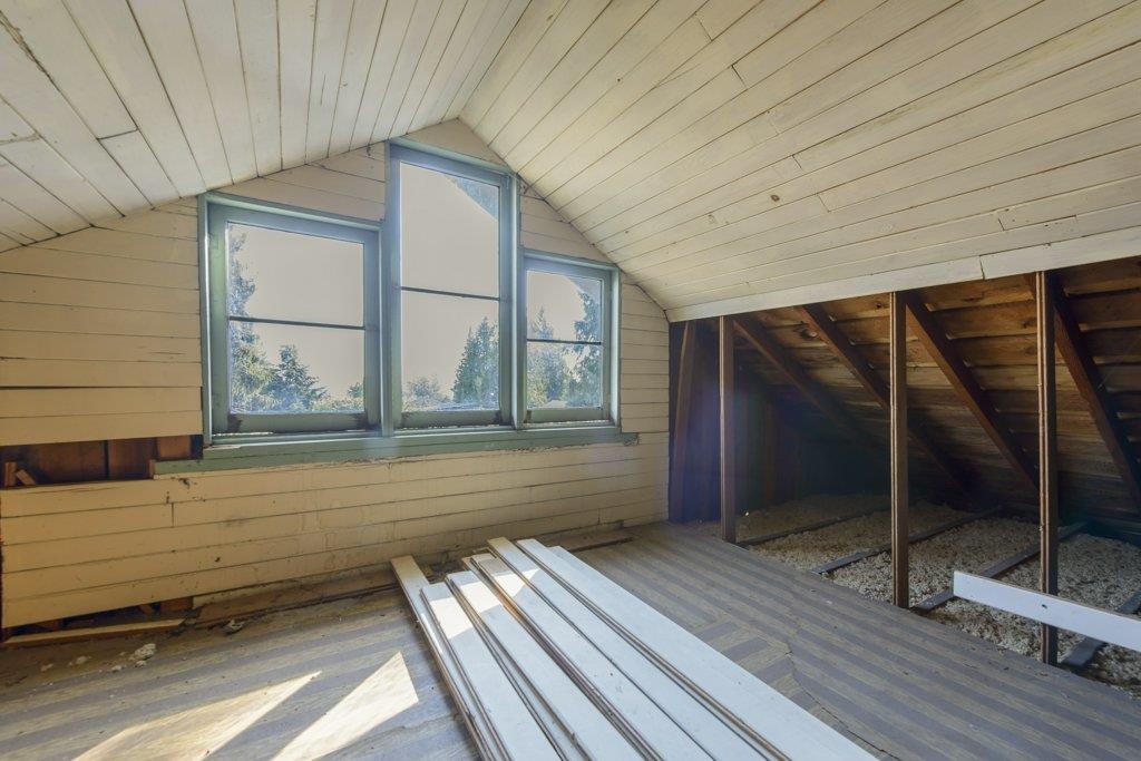 Listing image of 535 W 15TH STREET