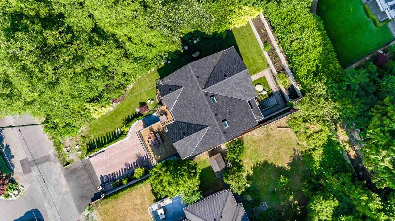 Listing image of 2479 OTTAWA AVENUE