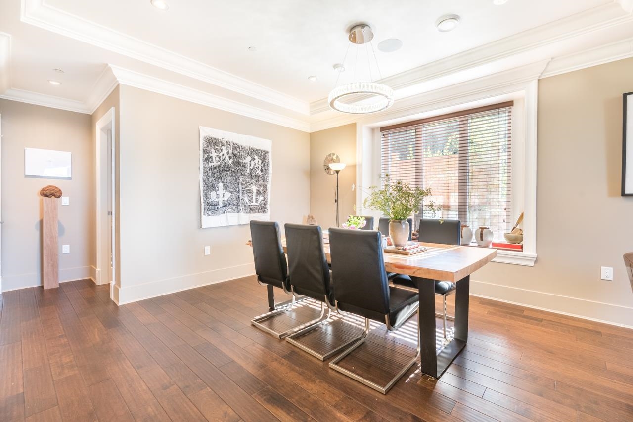 Listing image of 2479 OTTAWA AVENUE