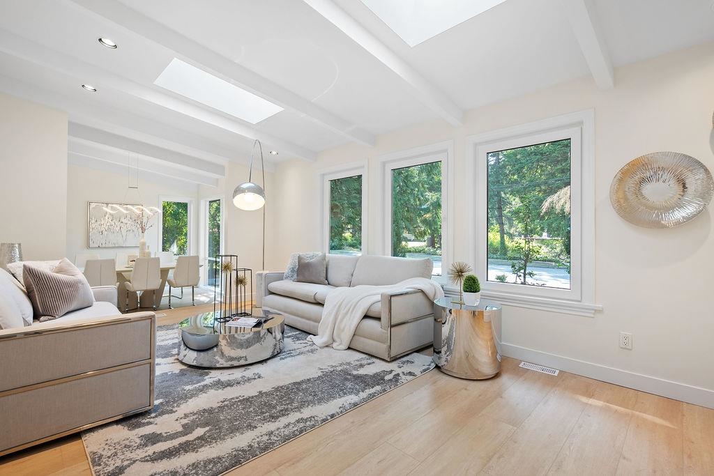 Listing image of 4692 GLENWOOD AVENUE