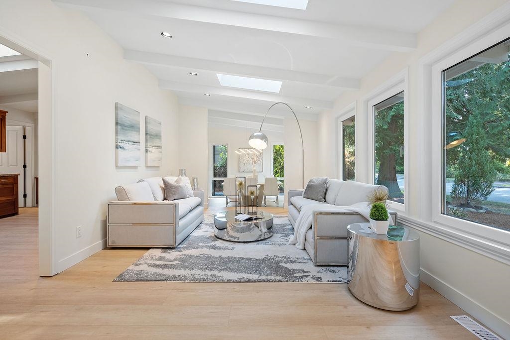 Listing image of 4692 GLENWOOD AVENUE