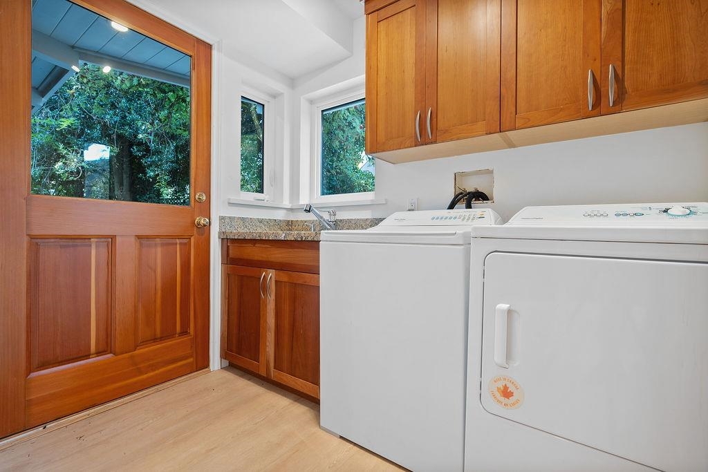 Listing image of 4692 GLENWOOD AVENUE