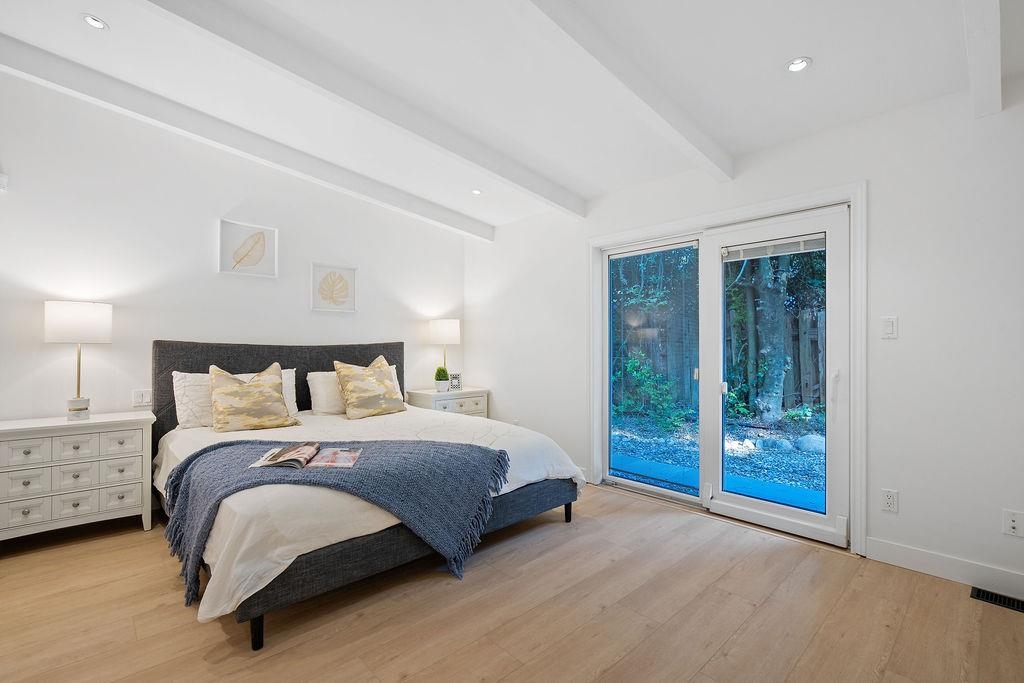 Listing image of 4692 GLENWOOD AVENUE