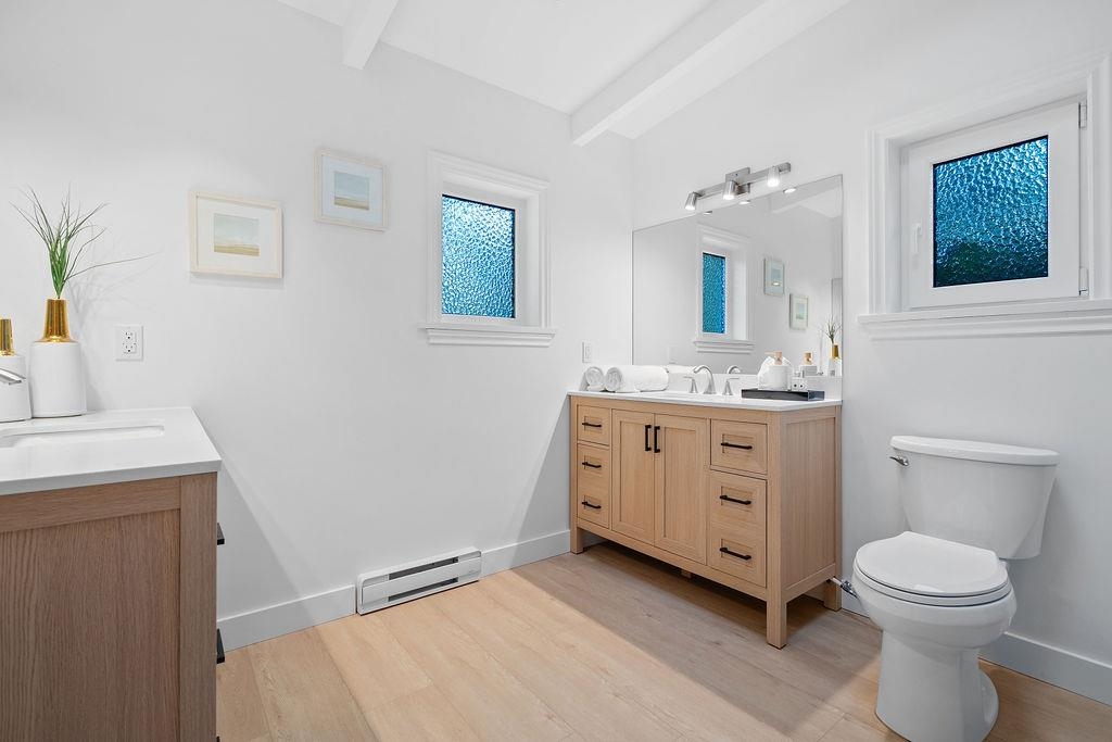 Listing image of 4692 GLENWOOD AVENUE