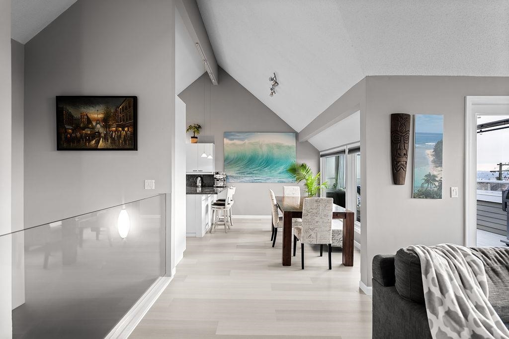 Listing image of 202 223 E KEITH ROAD