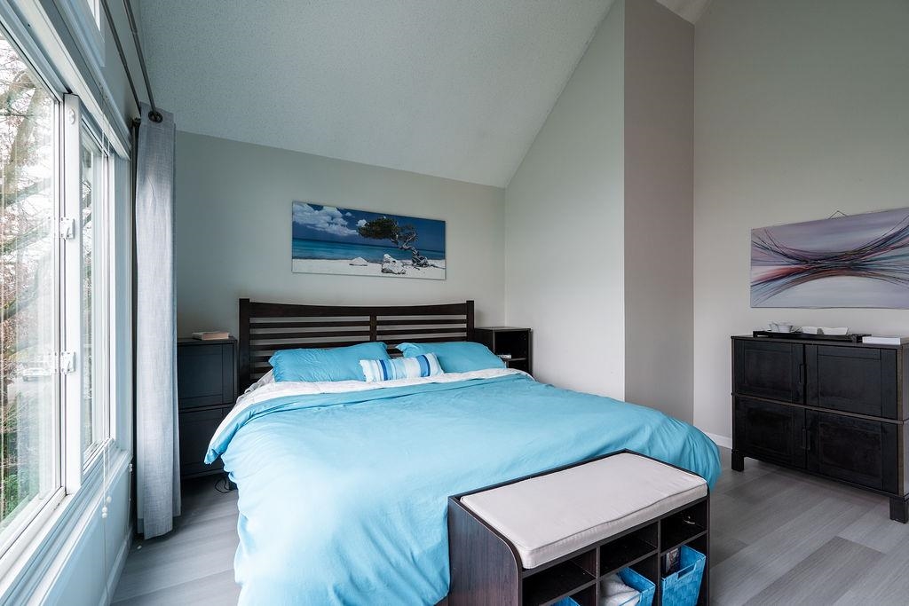 Listing image of 202 223 E KEITH ROAD