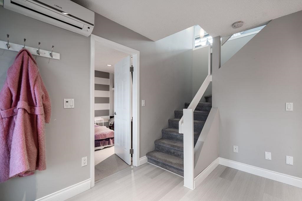 Listing image of 202 223 E KEITH ROAD