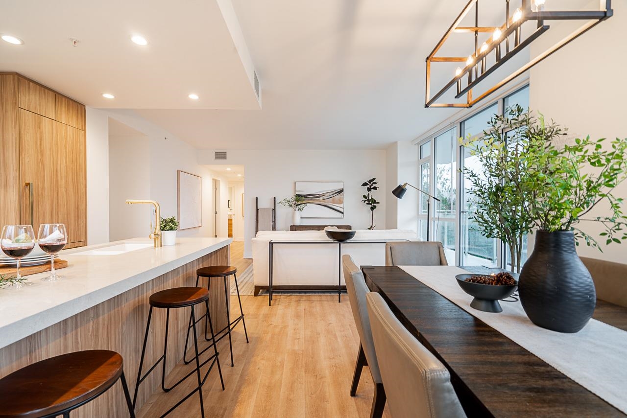 Listing image of 803 2375 EMERY COURT