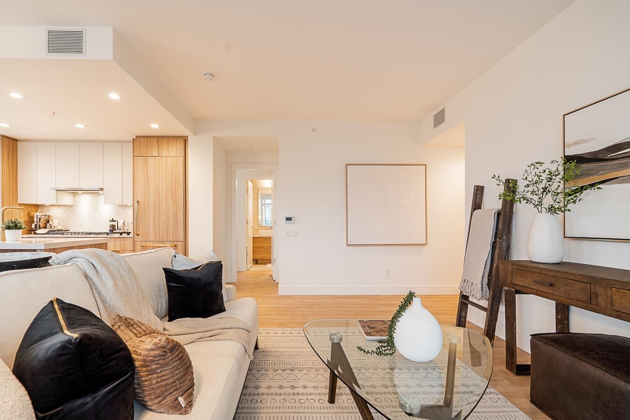 Listing image of 803 2375 EMERY COURT