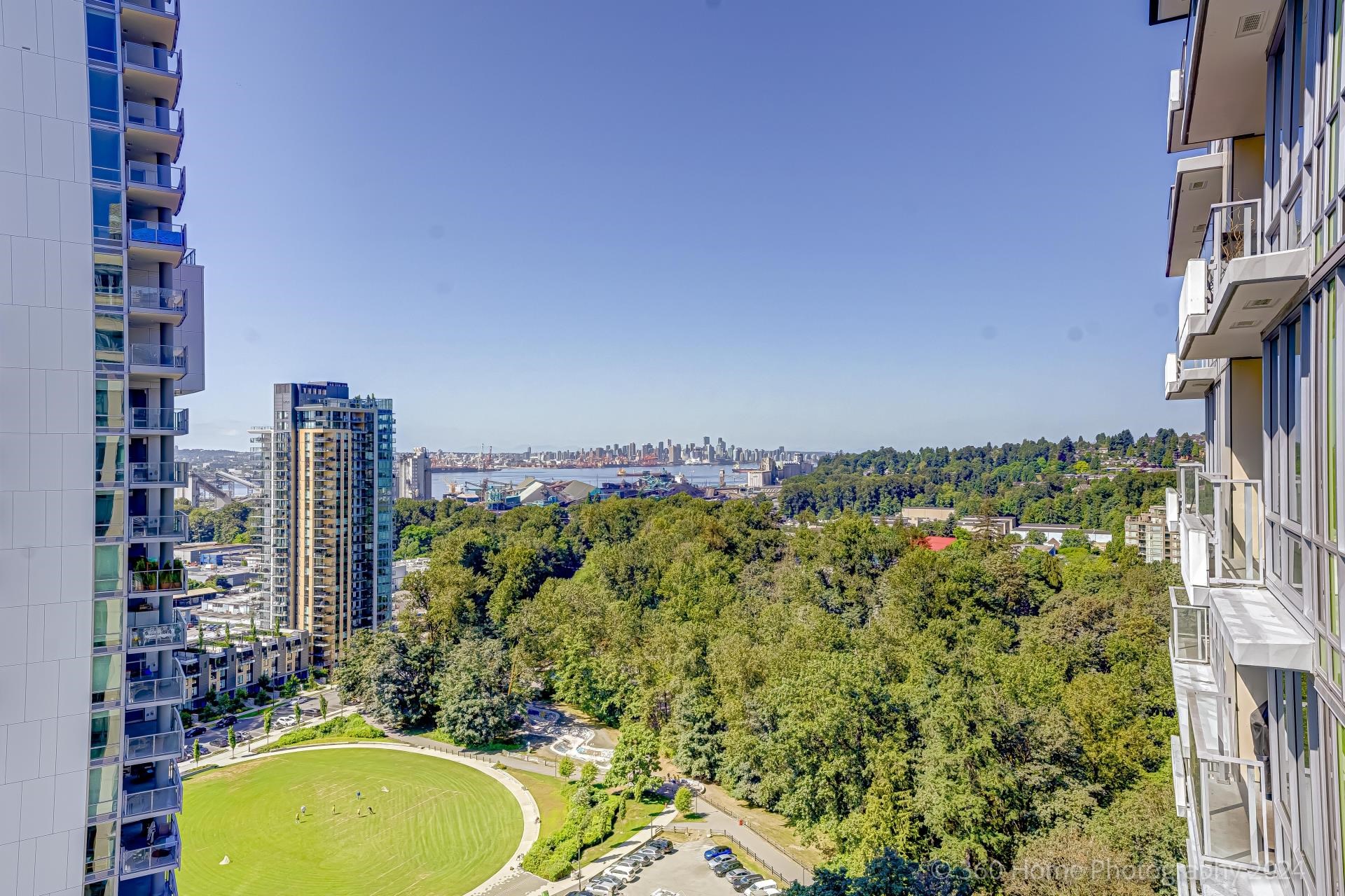Listing image of 2303 680 SEYLYNN CRESCENT