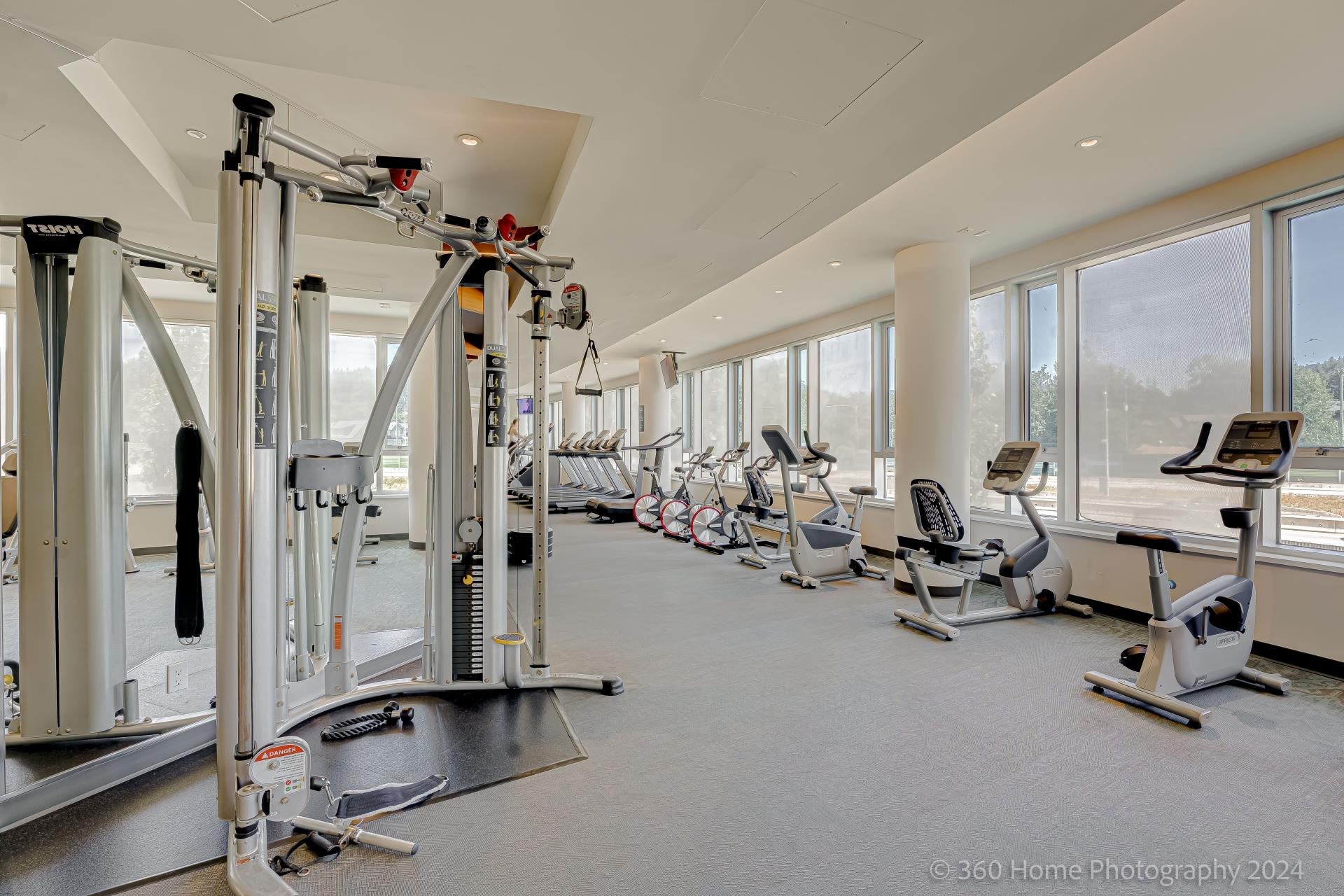 Listing image of 2303 680 SEYLYNN CRESCENT
