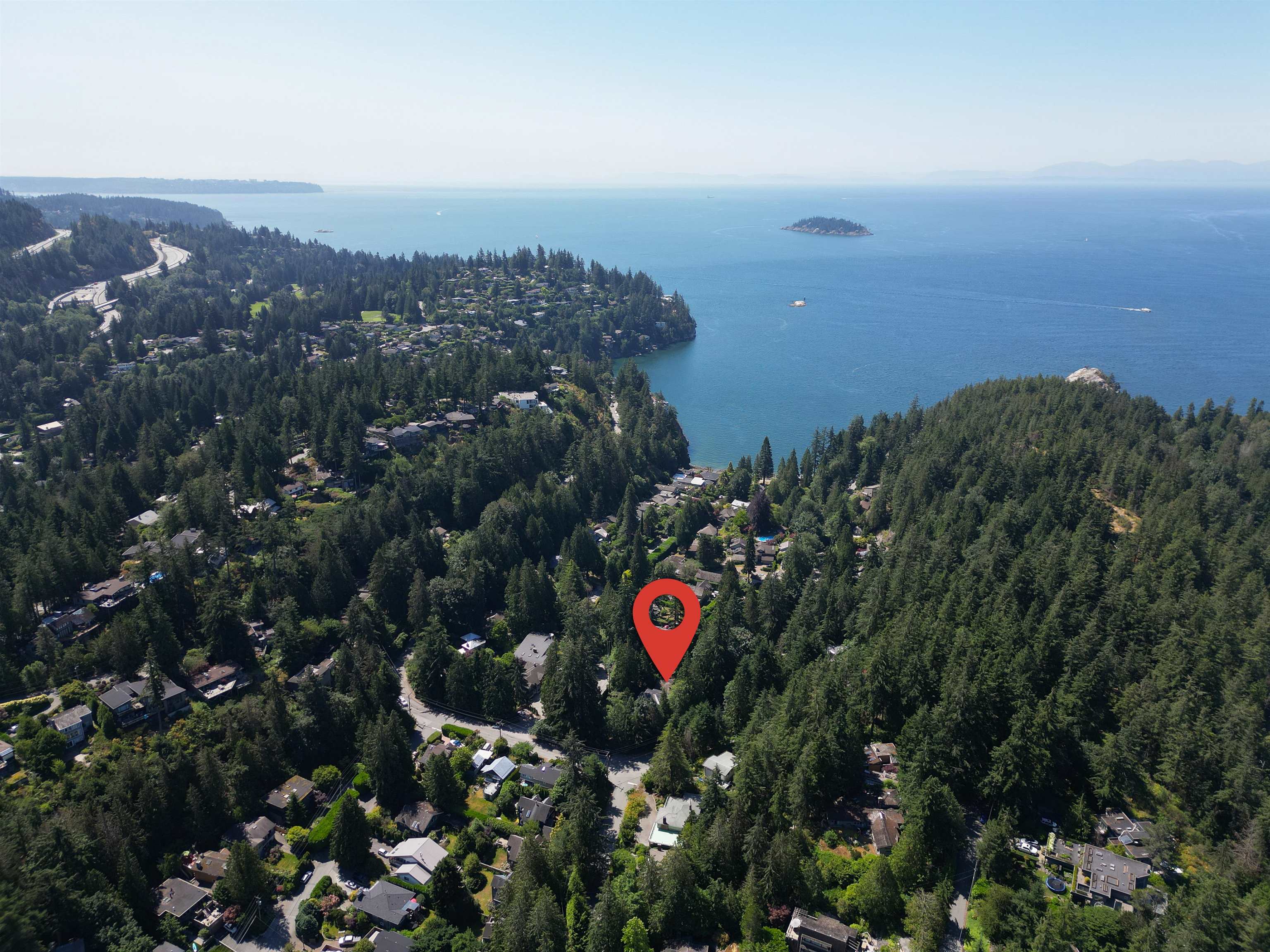 Listing image of 6779 DUFFERIN AVENUE