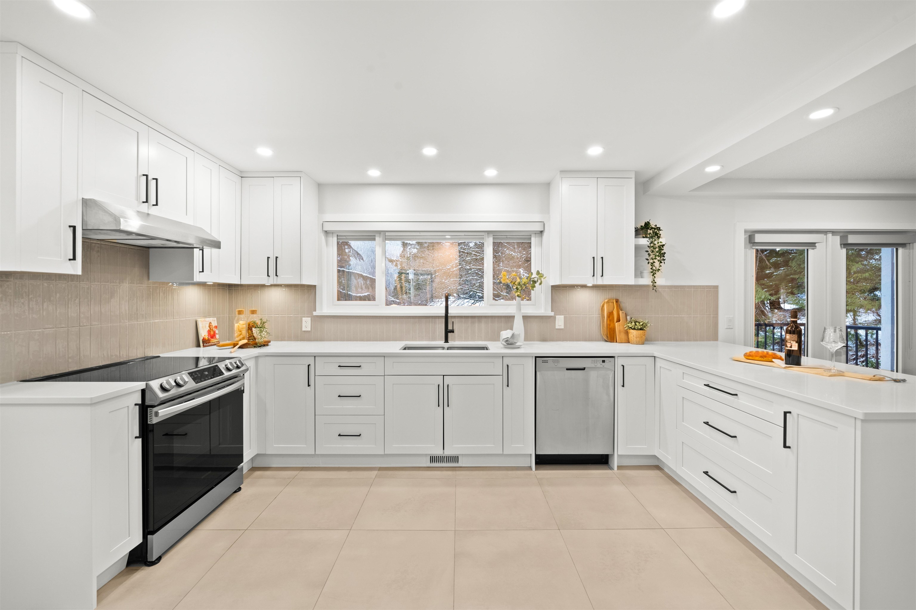 Listing image of 4593 CLIFFMONT ROAD