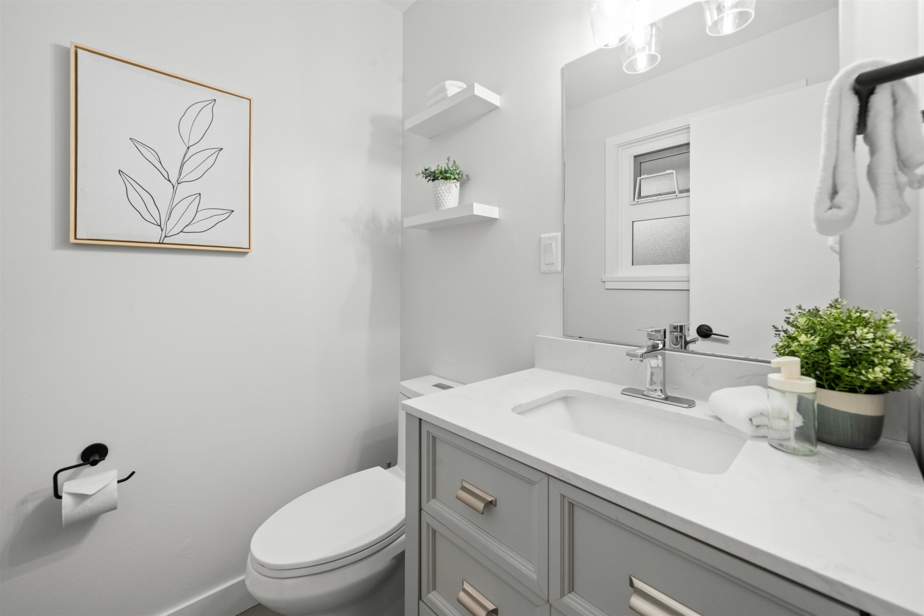 Listing image of 4593 CLIFFMONT ROAD