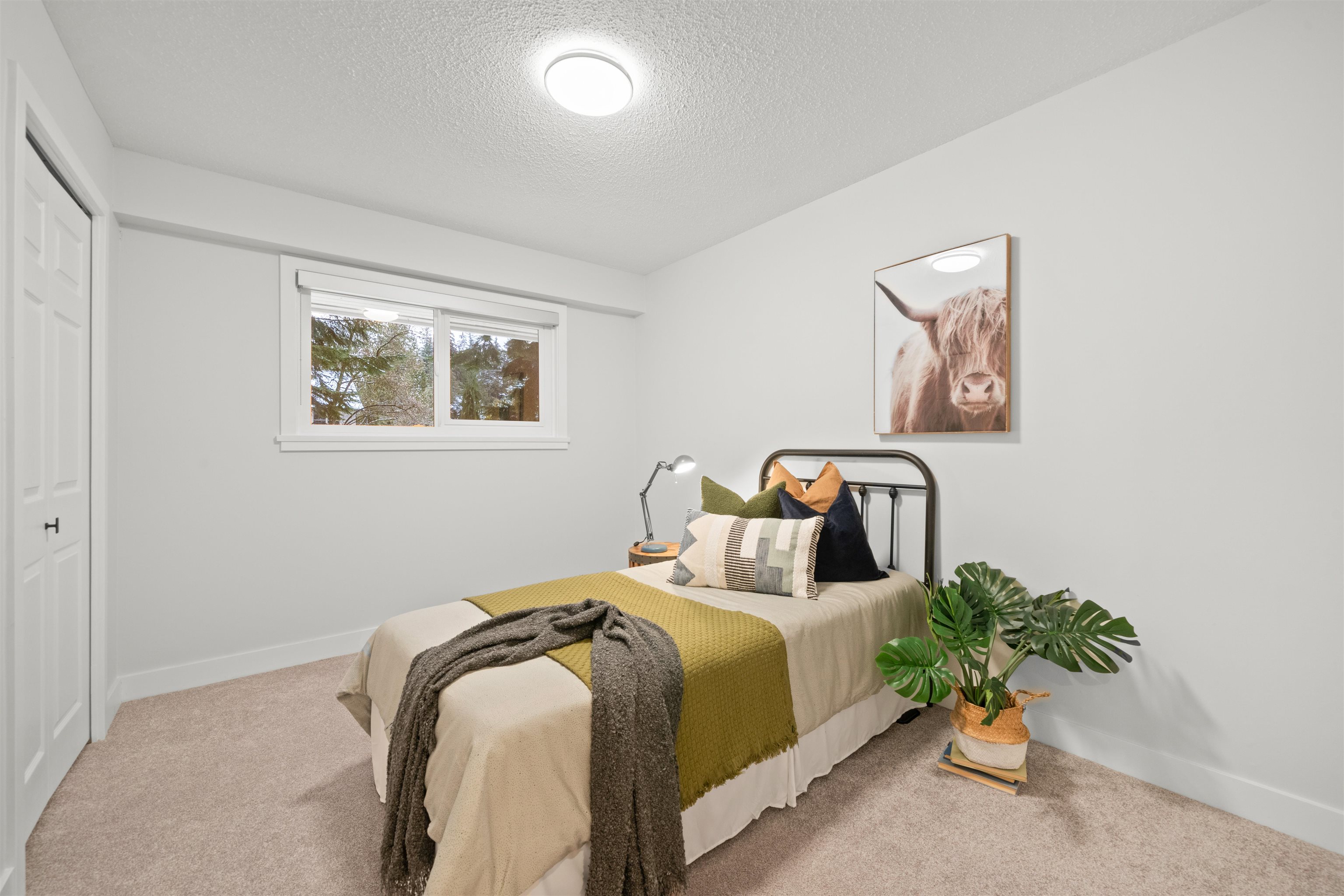 Listing image of 4593 CLIFFMONT ROAD