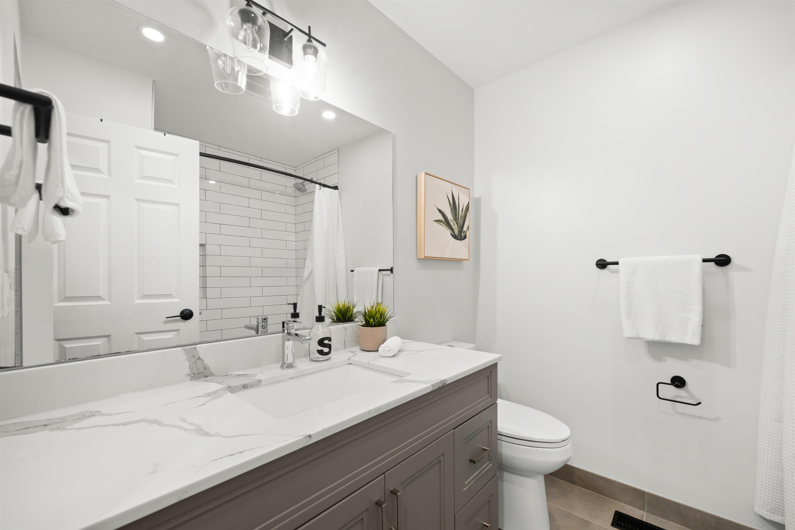 Listing image of 4593 CLIFFMONT ROAD