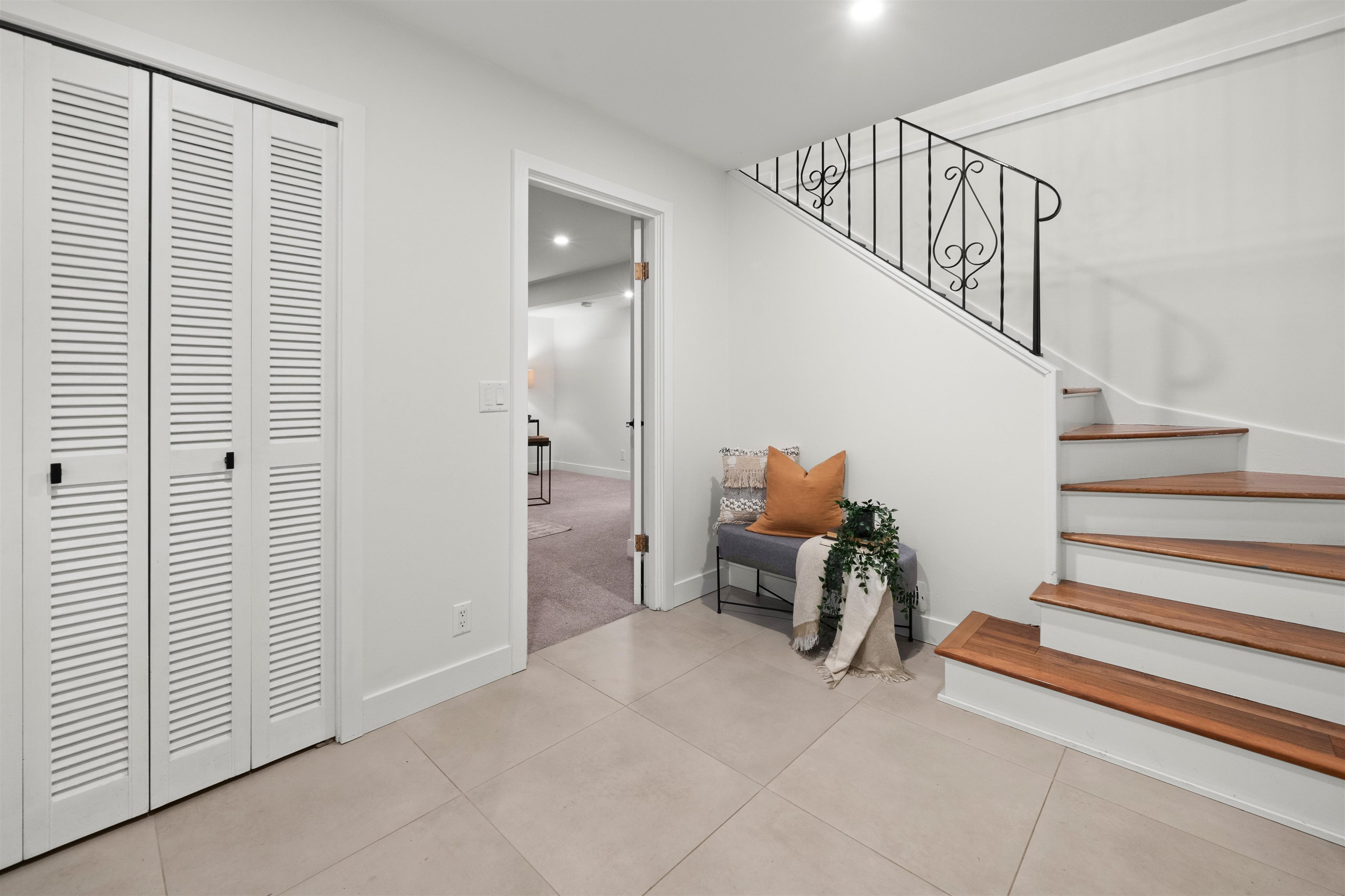 Listing image of 4593 CLIFFMONT ROAD