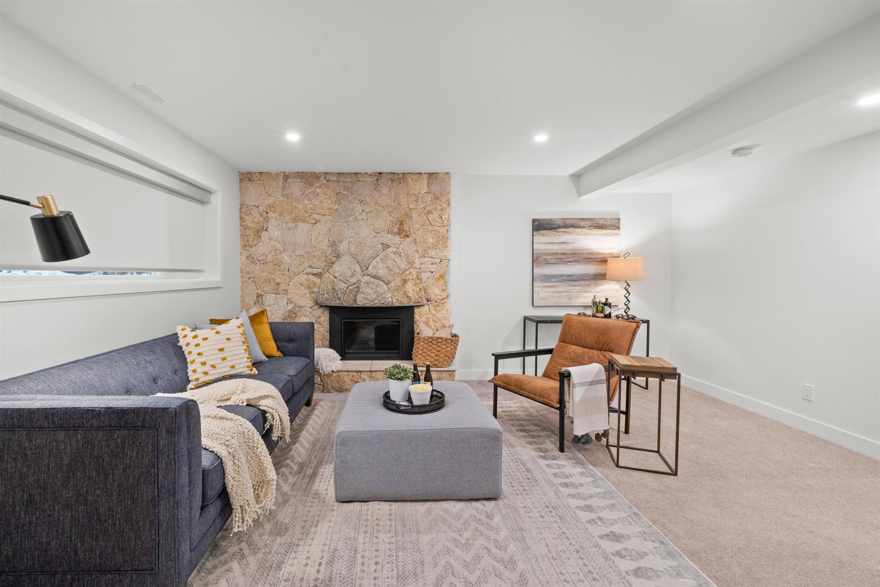 Listing image of 4593 CLIFFMONT ROAD