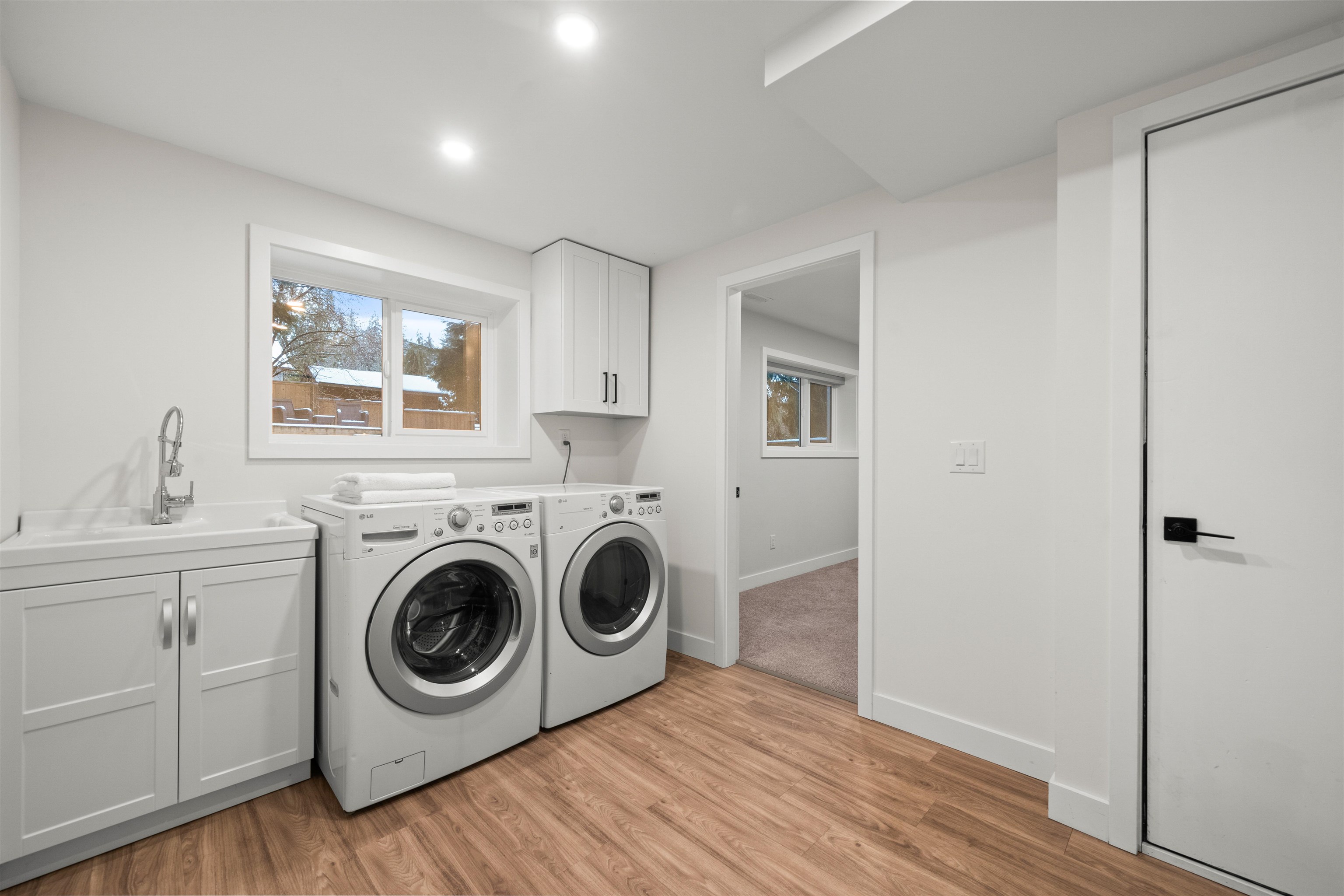Listing image of 4593 CLIFFMONT ROAD