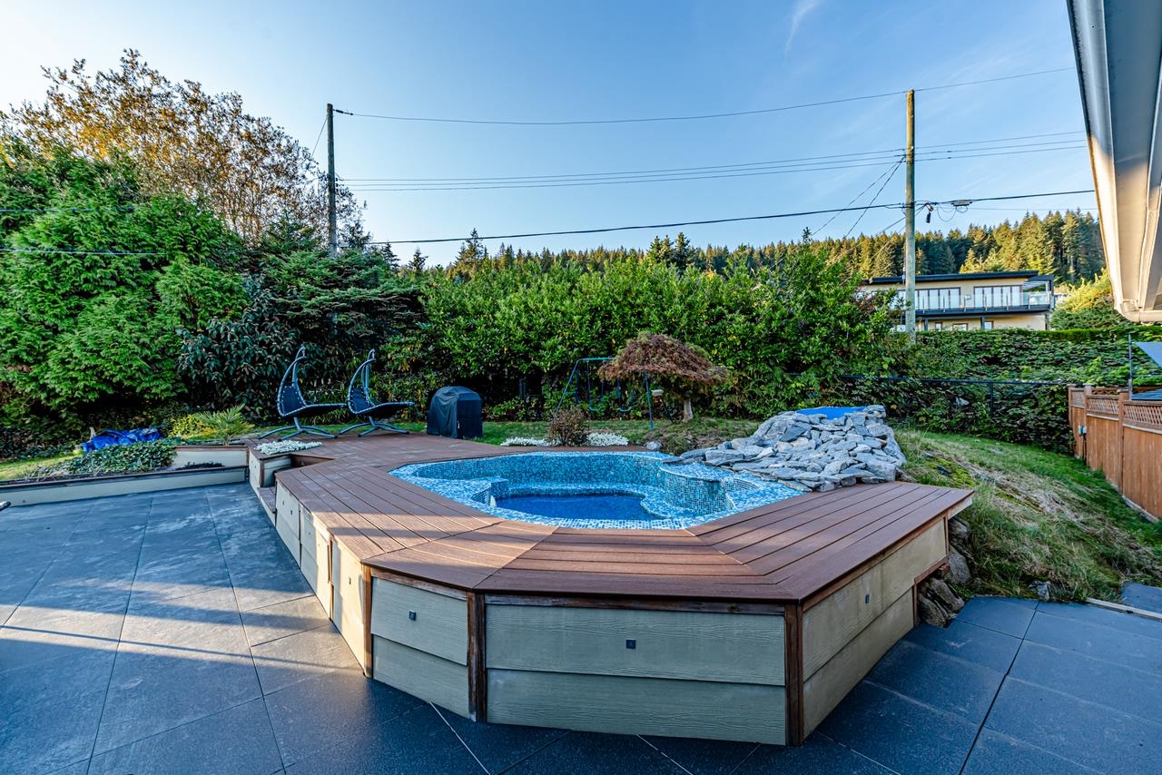 Listing image of 1119 EYREMOUNT DRIVE
