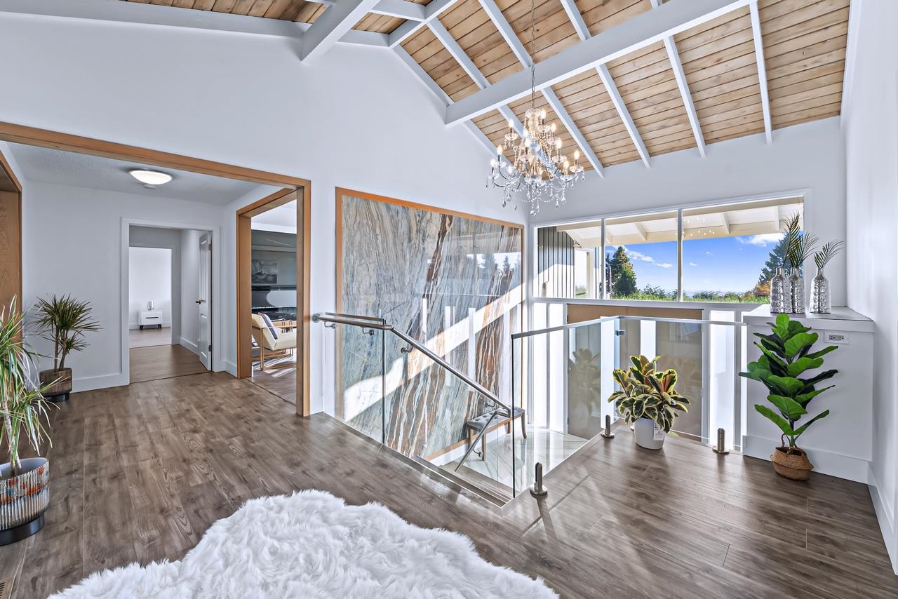 Listing image of 1119 EYREMOUNT DRIVE