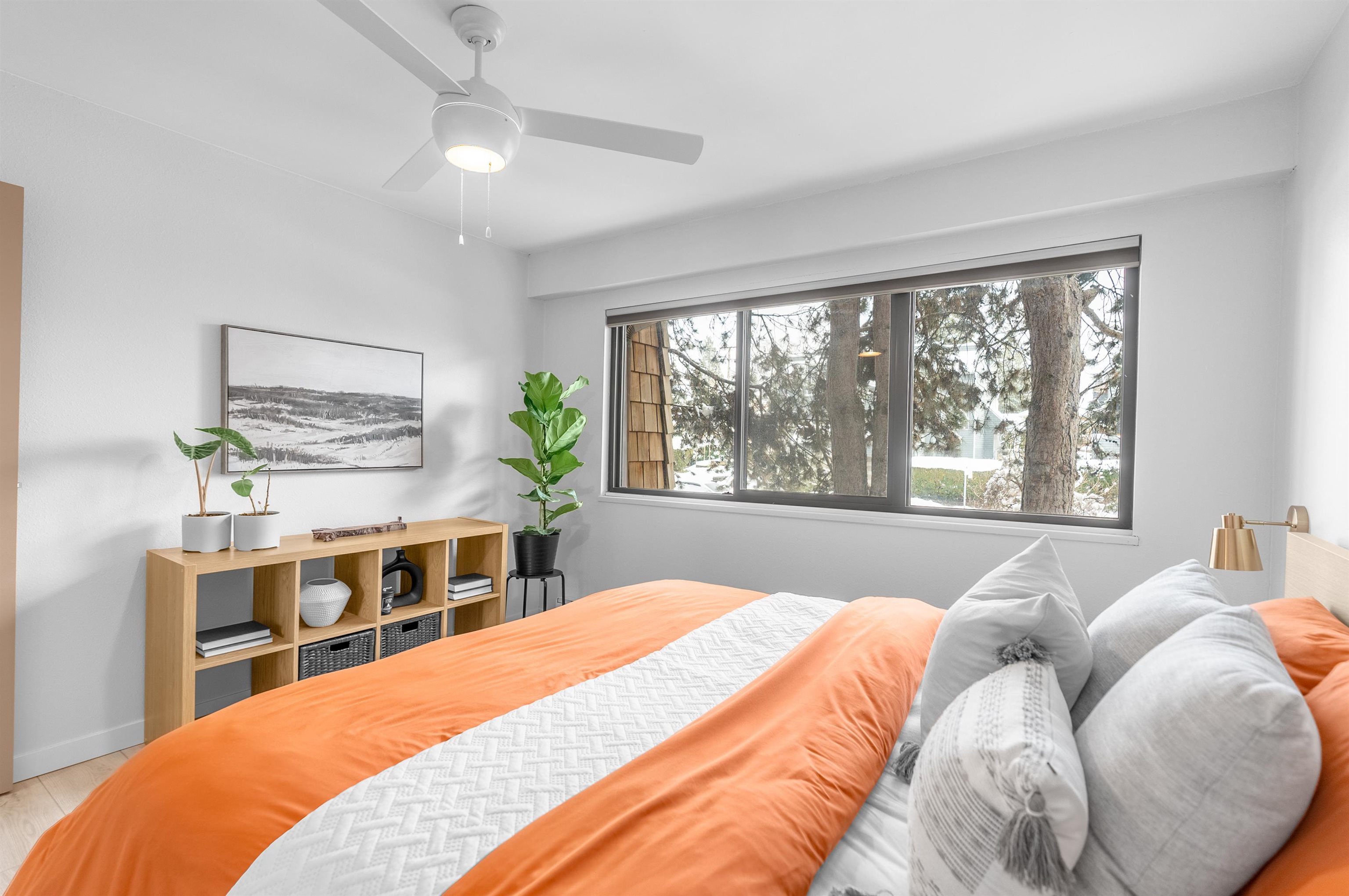 Listing image of 204 1721 ST. GEORGES AVENUE
