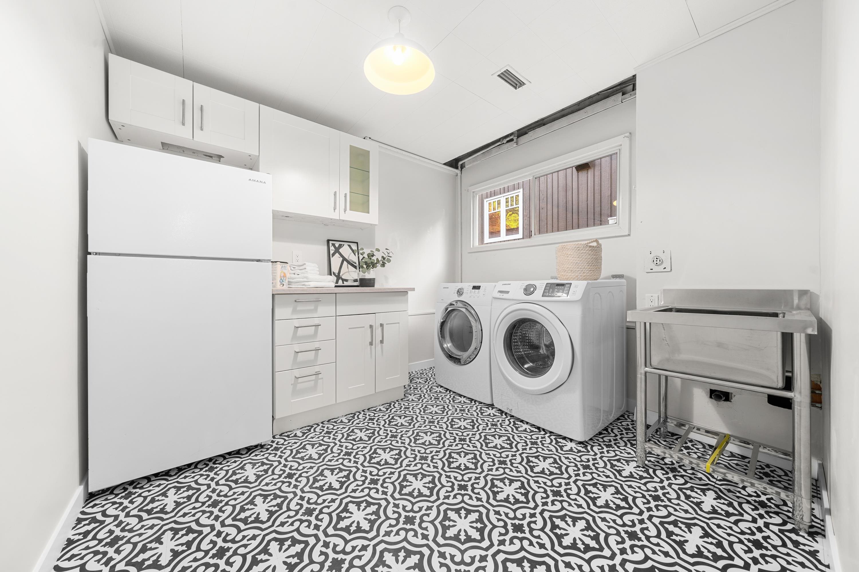 Listing image of 2397 PHILIP AVENUE