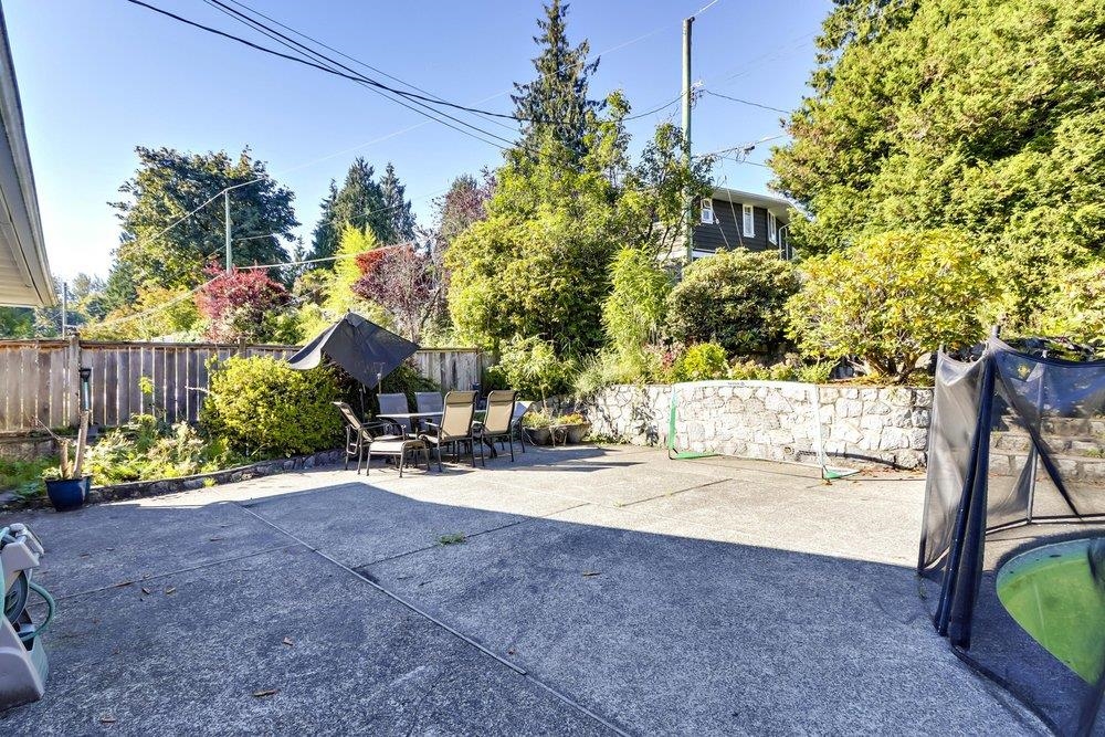 Listing image of 764 BLYTHWOOD DRIVE