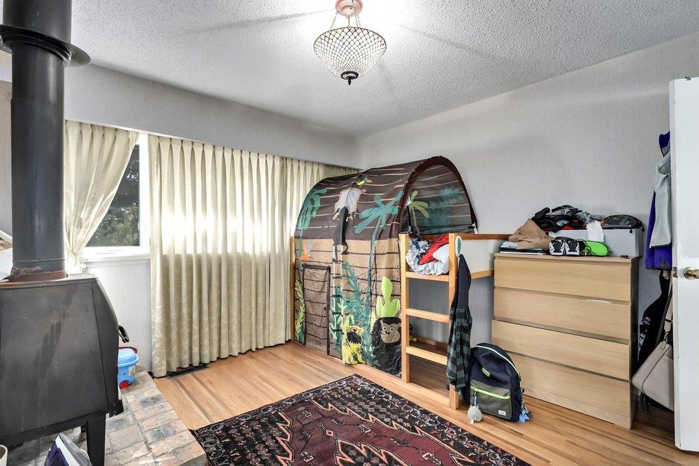 Listing image of 764 BLYTHWOOD DRIVE