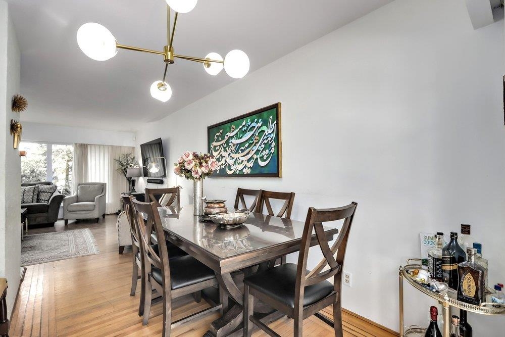Listing image of 764 BLYTHWOOD DRIVE