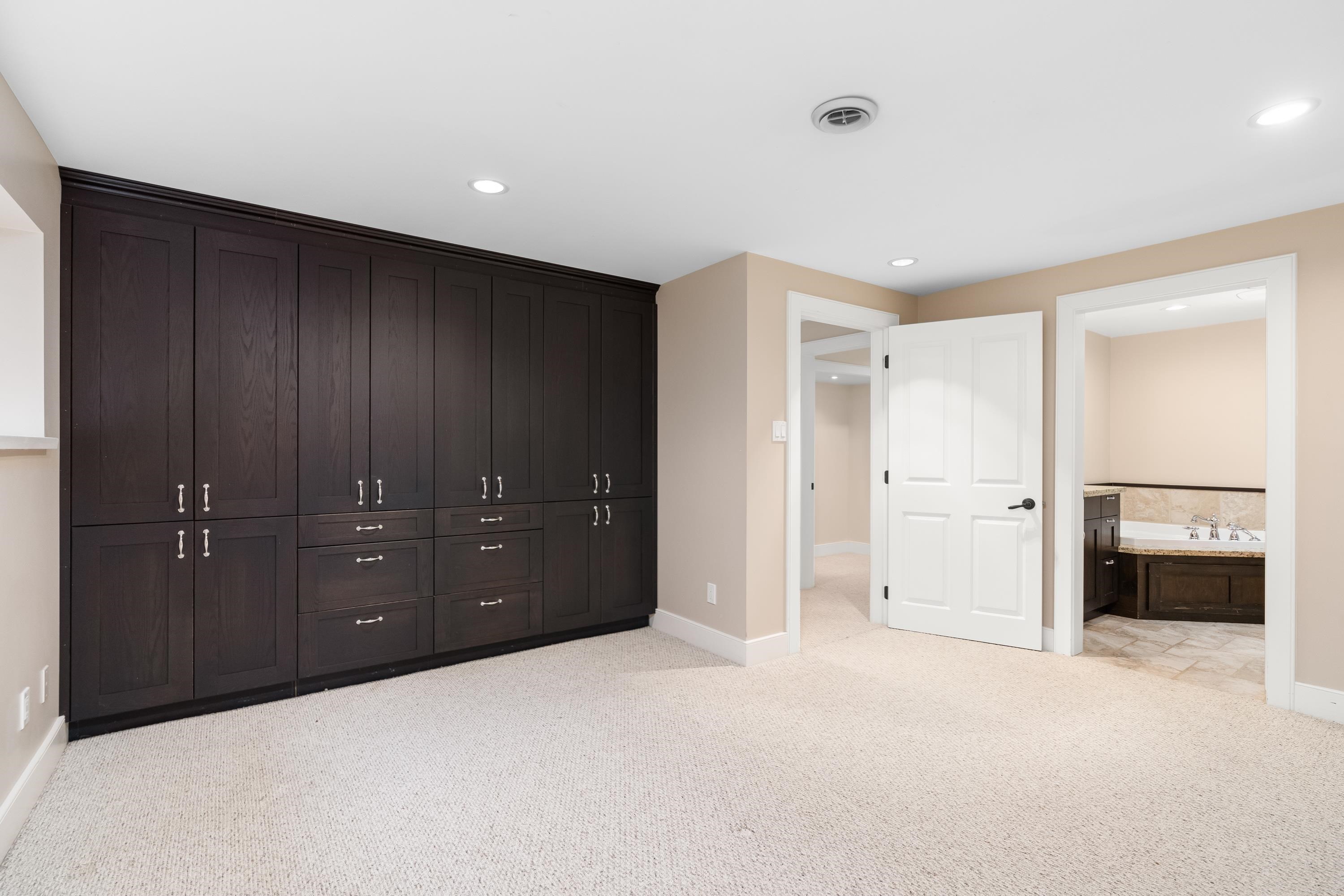 Listing image of 4793 CAPILANO ROAD