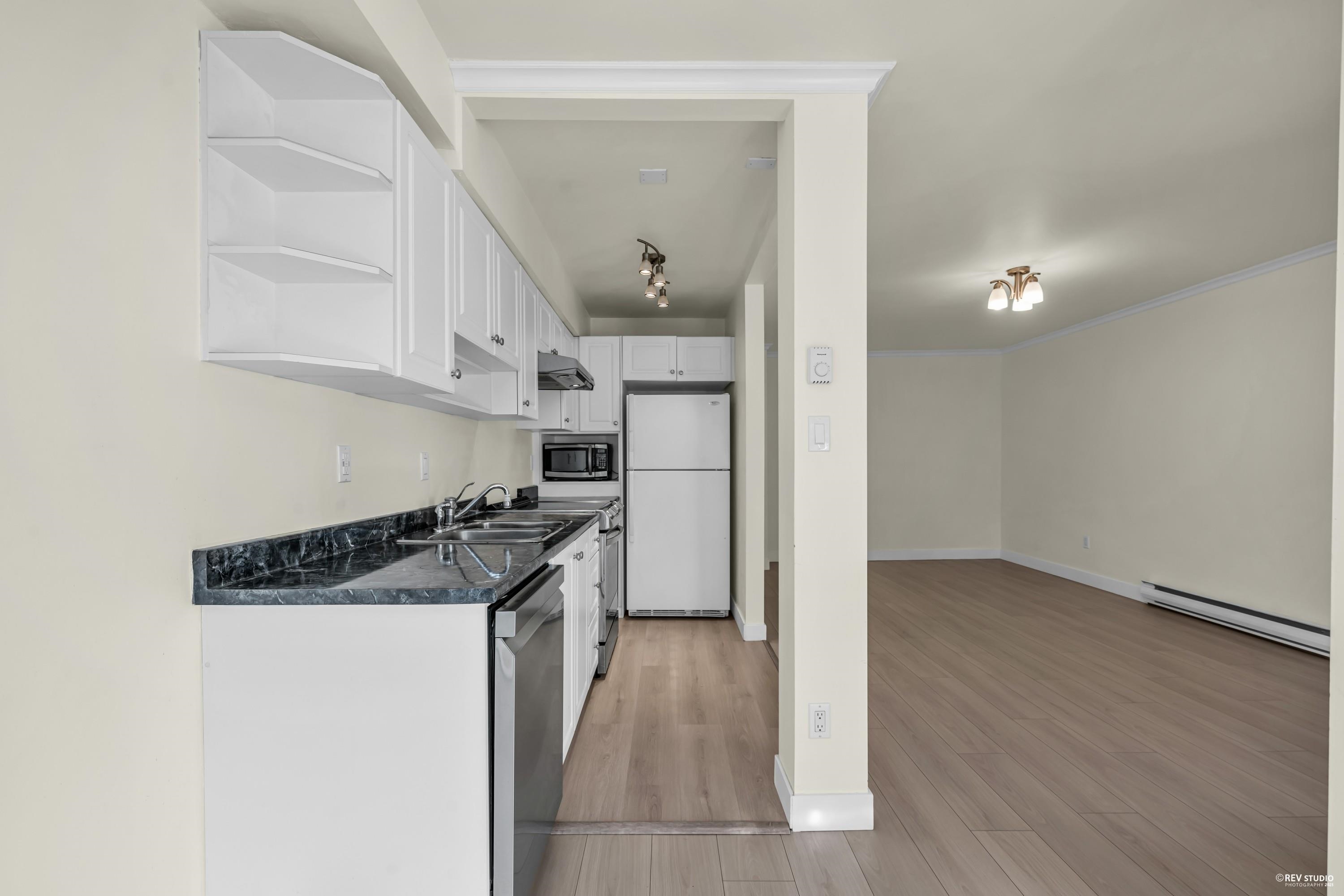Listing image of 206 1363 CLYDE AVENUE