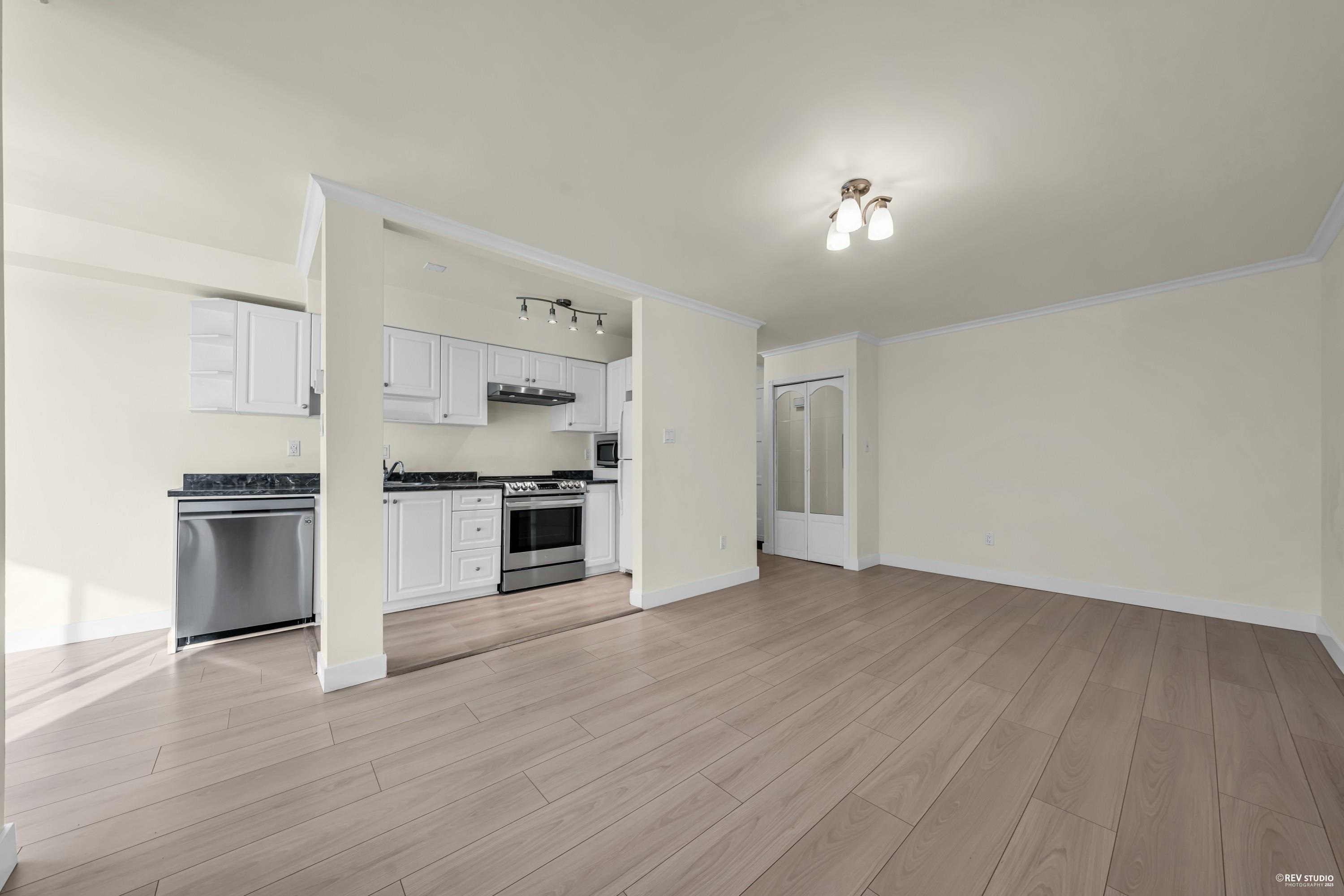 Listing image of 206 1363 CLYDE AVENUE