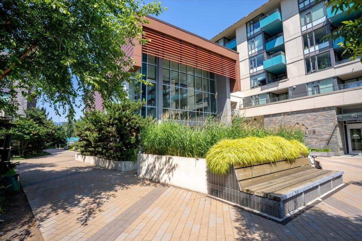 Listing image of 1109 680 SEYLYNN CRESCENT