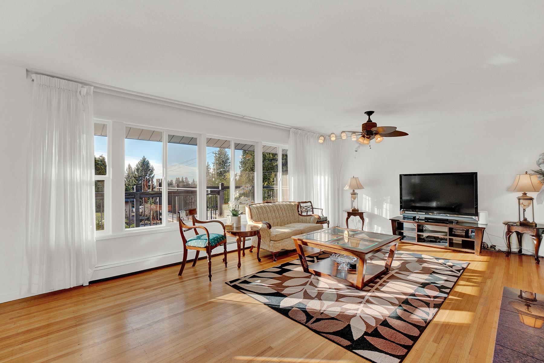 Listing image of 638 ELSTREE PLACE