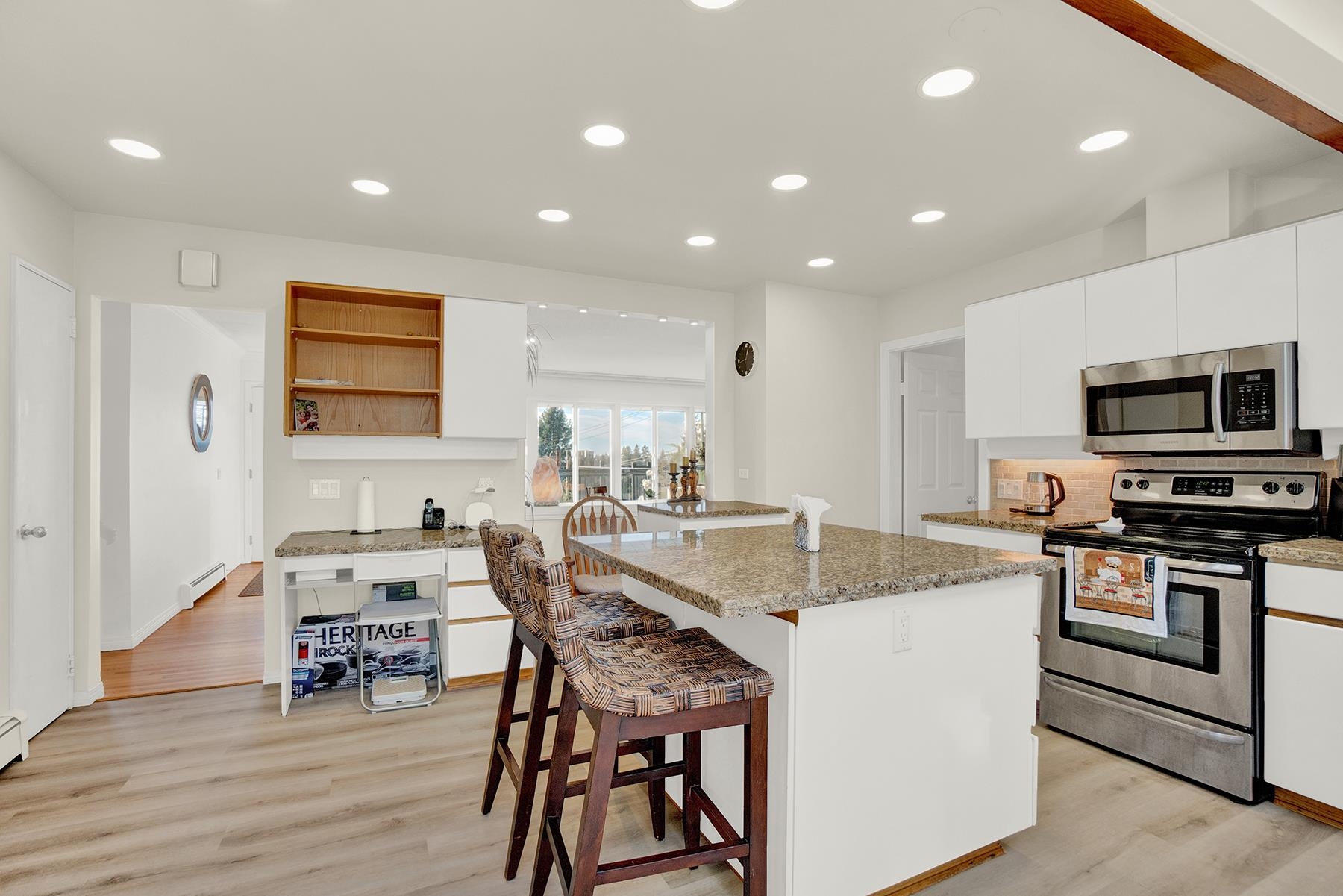 Listing image of 638 ELSTREE PLACE