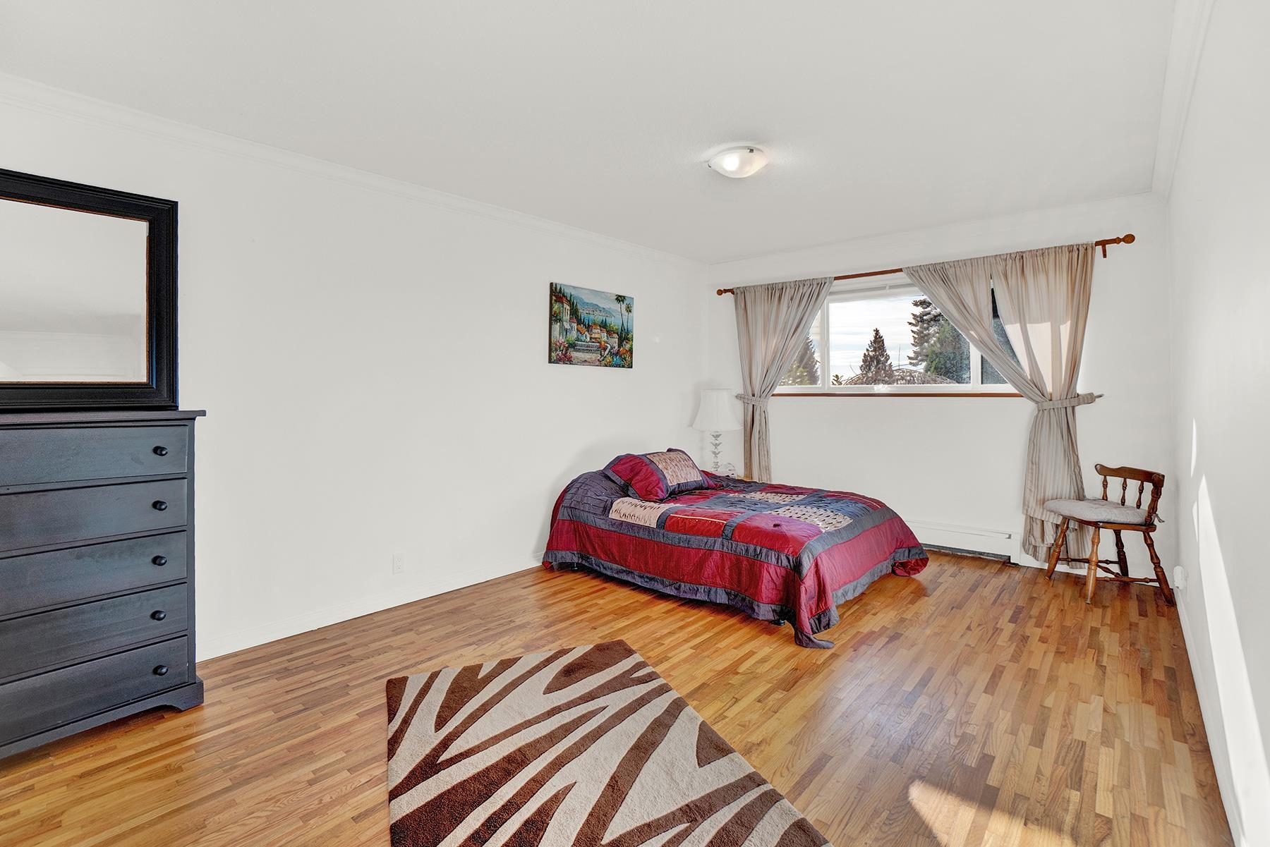 Listing image of 638 ELSTREE PLACE