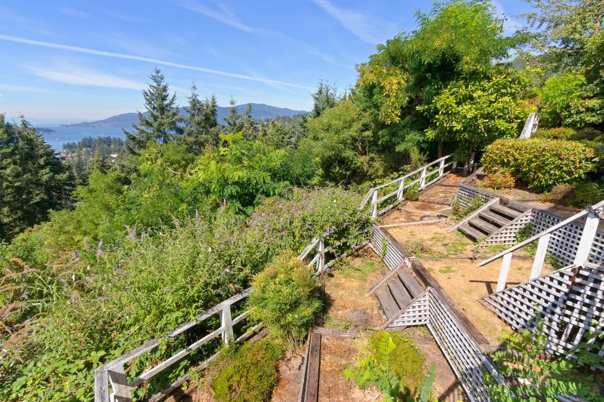 Listing image of 5514 WESTHAVEN ROAD