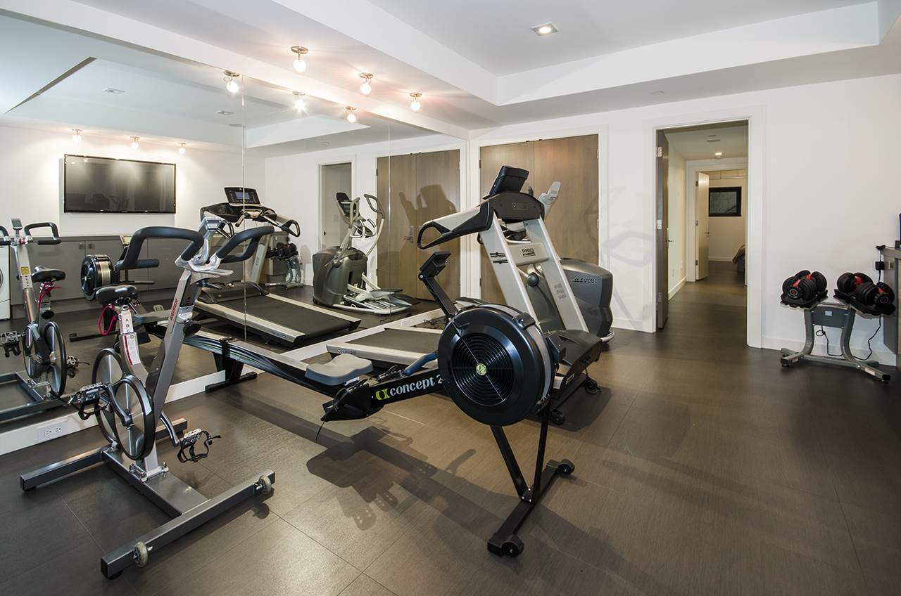 Listing image of 2998 ROSEBERY AVENUE