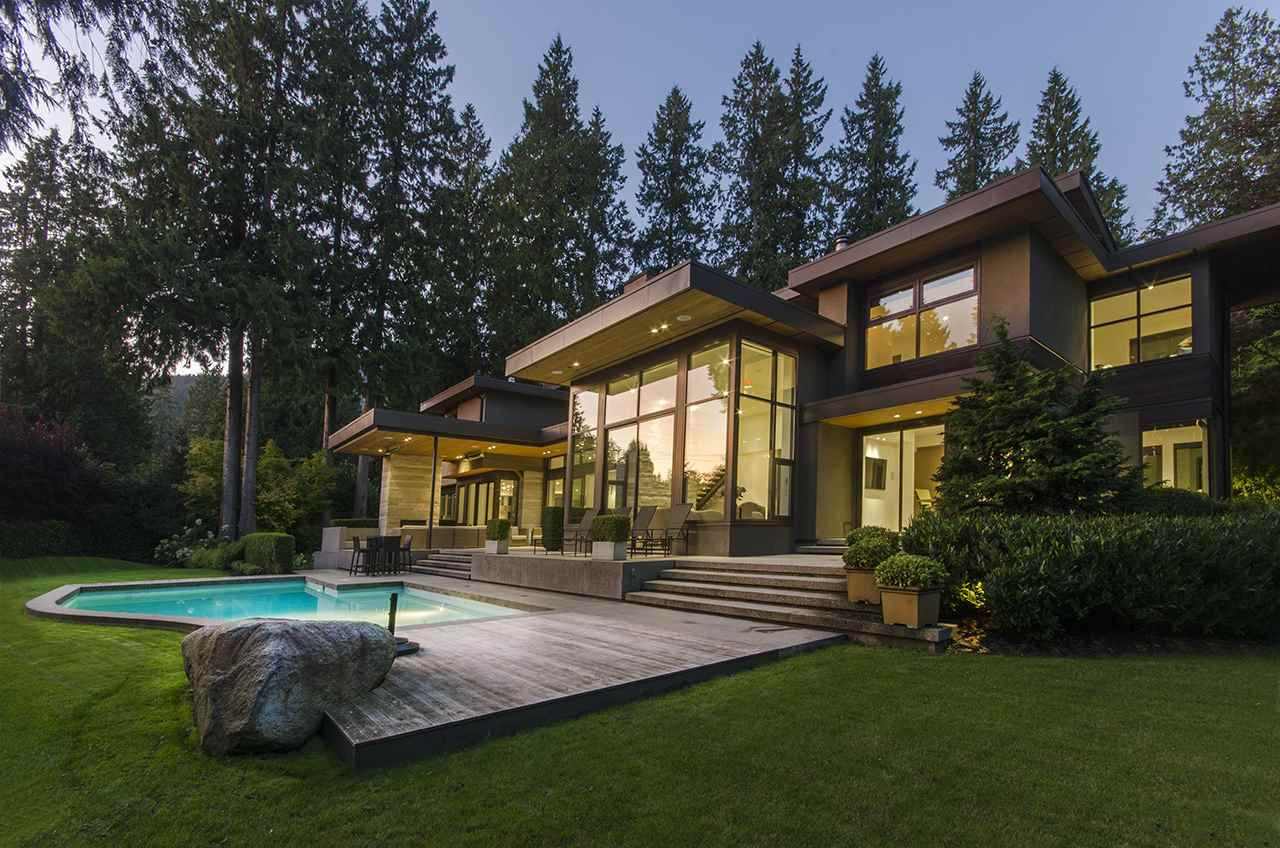 Listing image of 2998 ROSEBERY AVENUE