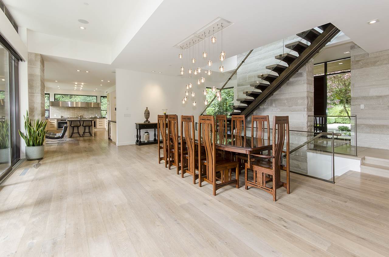 Listing image of 2998 ROSEBERY AVENUE