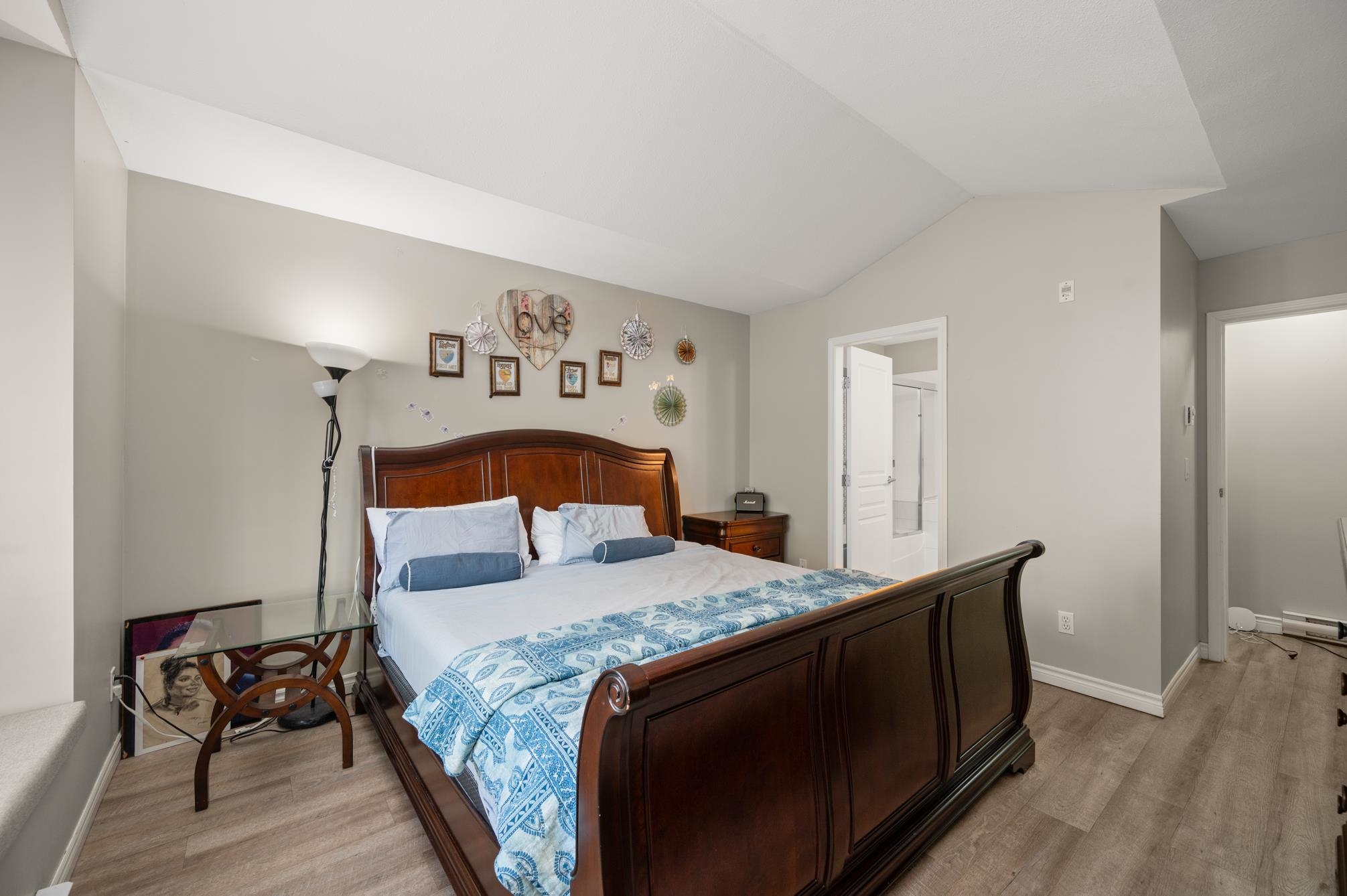 Listing image of 1 1075 LYNN VALLEY ROAD